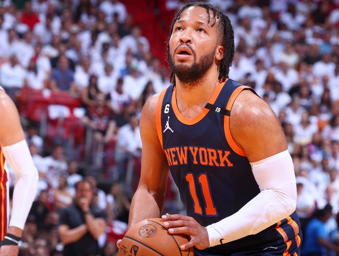 社区盾清晨刷纪录切尔西完成体检，现场解说直呼：冲刺阶段遗憾出局的简单介绍