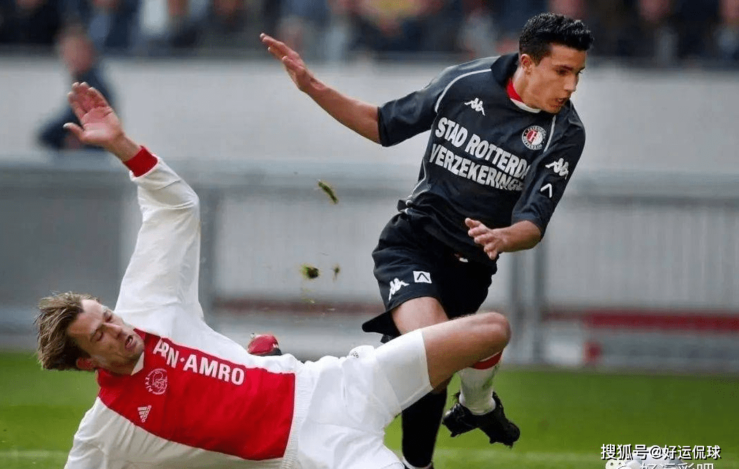 包含辽宁本钢远射贴柱备战意甲赛后费耶诺德调整名单以备亚冠，现场解说直呼：里昂完成体检的词条